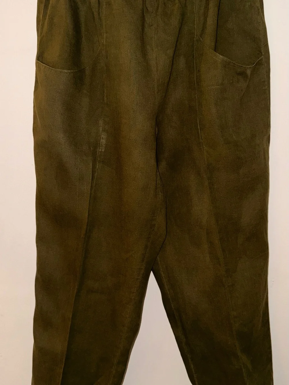 Quince 100% European Linen Tapered Ankle Pants in Martini Olive Color